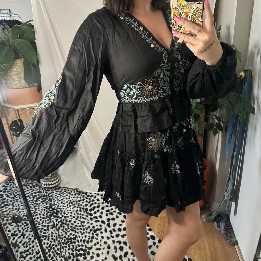 Nekane Floral Embroidered 2 Piece Top and Skirt Set Black Size Small - Picture 2 of 9